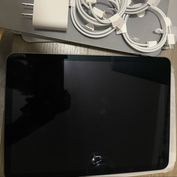 I pad 5th generation Wi-Fi only